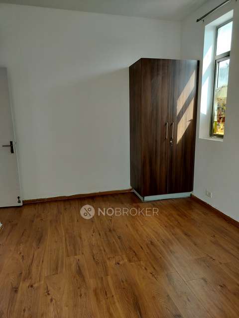 3 BHK Flat In Vatika India Next For Sale  In Sector 82