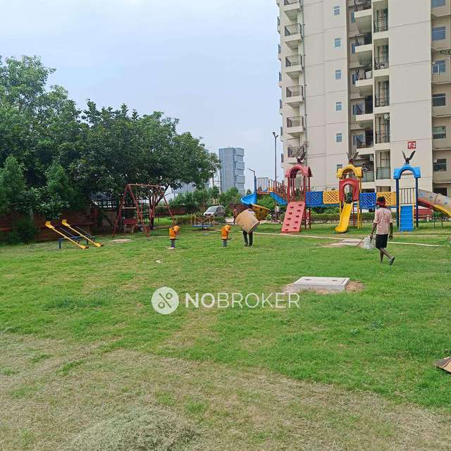 2 BHK Flat In Pivotal Paradise For Sale  In Sector 62
