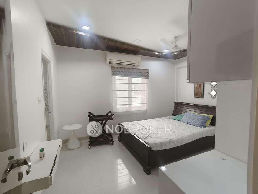 3 BHK Flat In Flotilla Appartments For Sale  In Manikonda