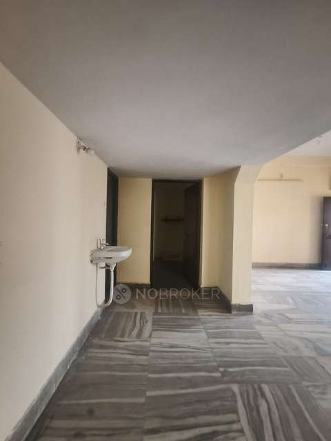 2 BHK Flat In Vishnu Apartment For Sale  In Begumpet