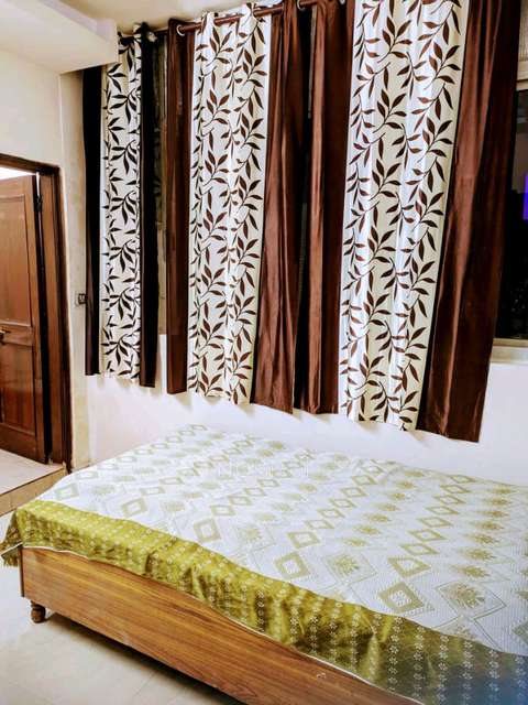 PG for Boys in Pitampura