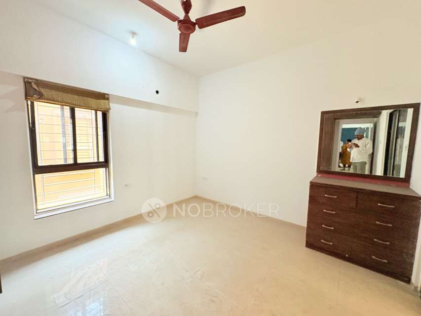 2 BHK Flat In Kalpataru Estate For Sale  In Pimple Gurav