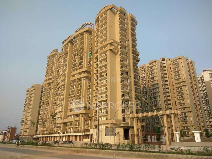 2 BHK Flat In Aims Golf Avenue 2 for Rent  In Sector 75