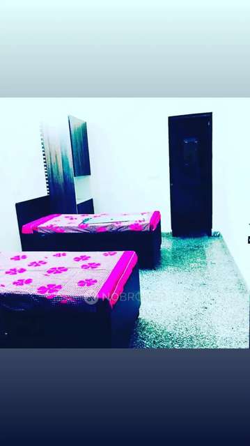 PG for Girls in Shakarpur