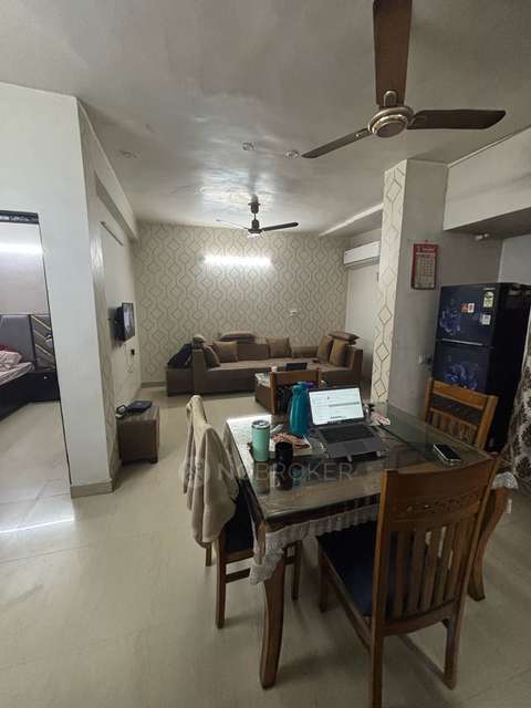 2 BHK Flat In Rwa Jalvayu Vihar For Sale  In Sector 25