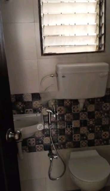 1 BHK Flat In Raajlaxmi Towers  For Sale  In Ambawadi Bunglow