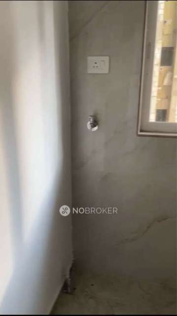 1 BHK Flat In Shraddha Pearl For Sale  In Vikhroli East