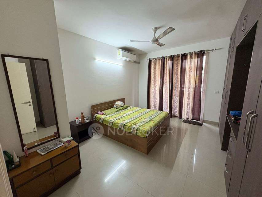 3 BHK Flat In Emerald Premier Floors For Sale  In  Sector 65