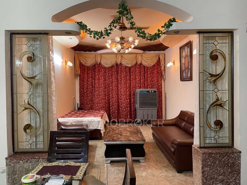 3 BHK Flat For Sale  In Gurunanak Pura, Janakpuri