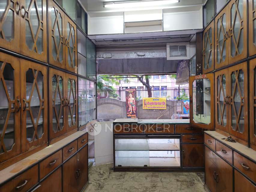 Shop in Mayur Vihar, Delhi for sale 