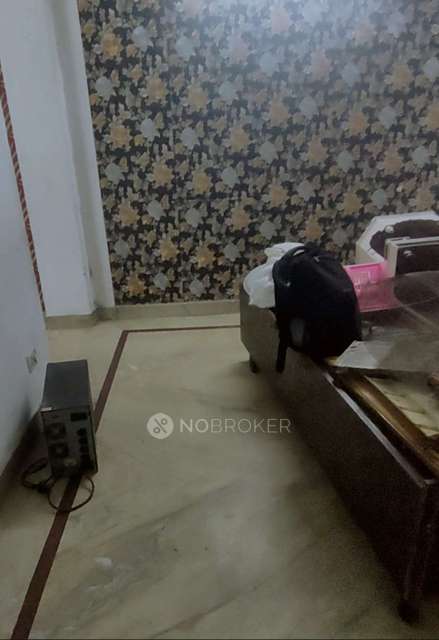 3 BHK Flat For Sale  In Govindpuri