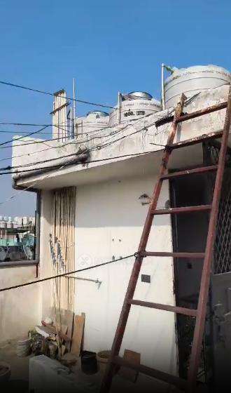 Single Room for Male In 2 BHK  In Govindpuri