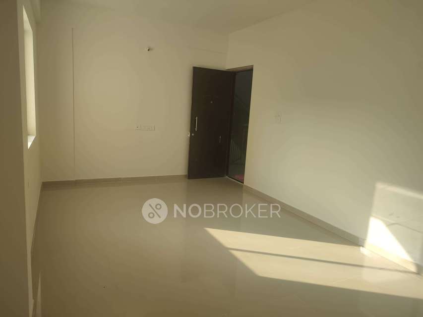 2 BHK Flat In Peninsula Address One Phase 2 For Sale  In Mamurdi