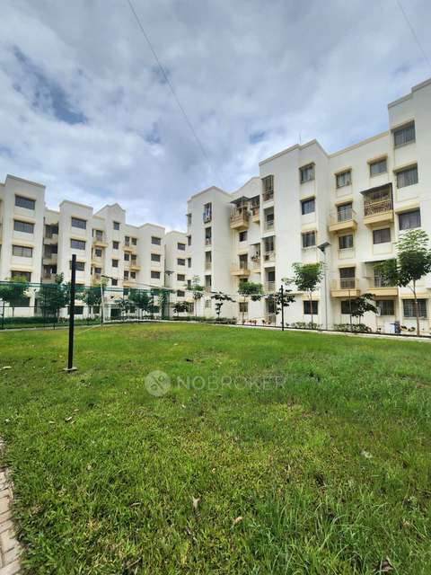 2 BHK Flat In Peninsula Address One Phase 2 For Sale  In Mamurdi