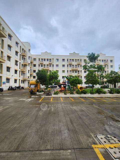 2 BHK Flat In Peninsula Address One Phase 2 For Sale  In Mamurdi