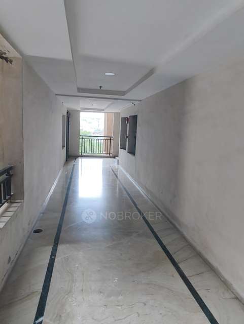 3 BHK Flat In Aditya Empress Towers For Sale  In Shaikpet