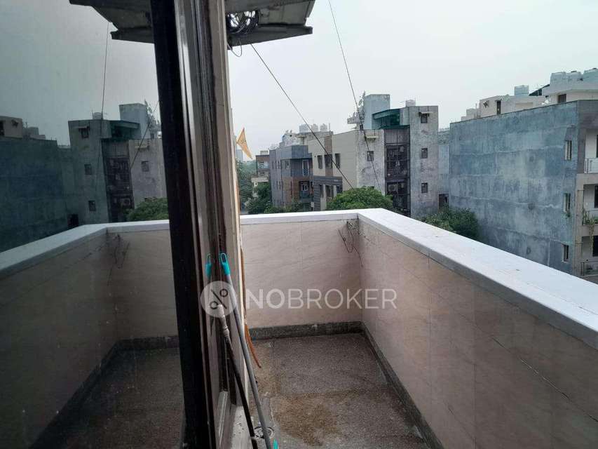 3 BHK Flat In Independent Building For Sale  In Model Town 3