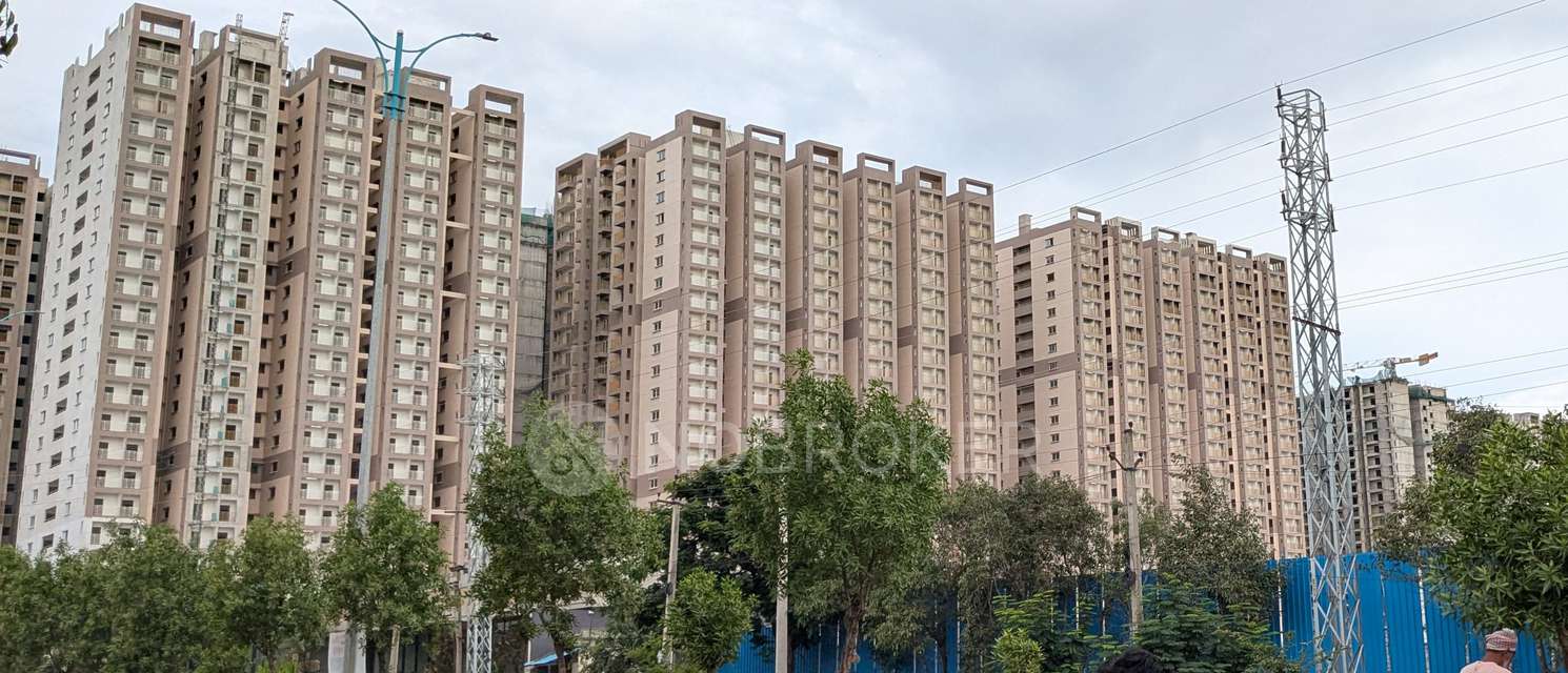 2 BHK Flat In Vasavi Urban, Bachupally For Sale  In Vasavi Urban