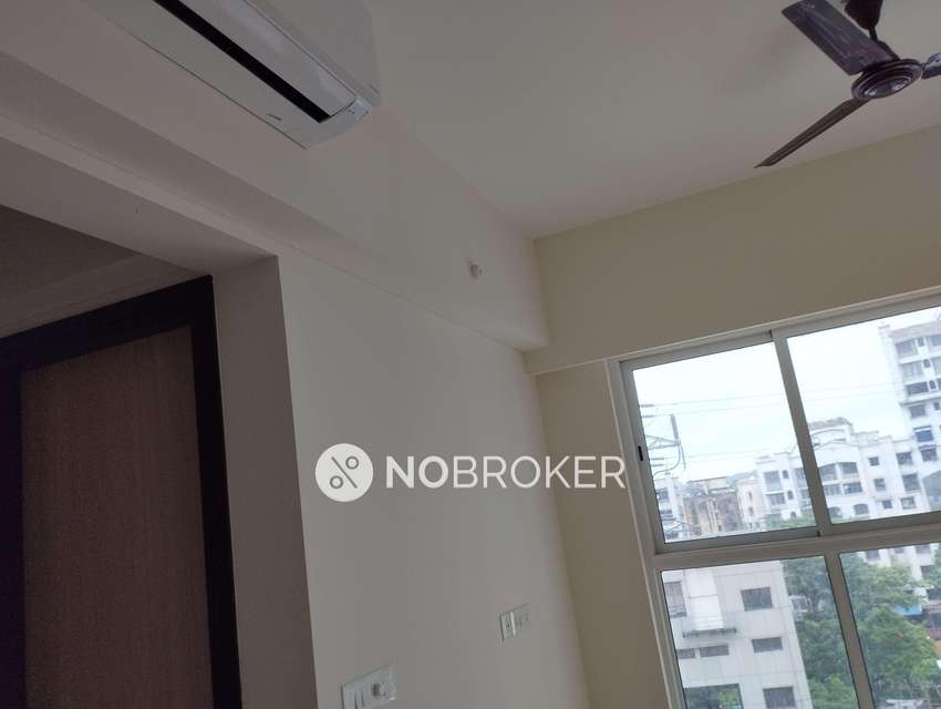 2 BHK Flat In Emerald Isle For Sale  In Powai