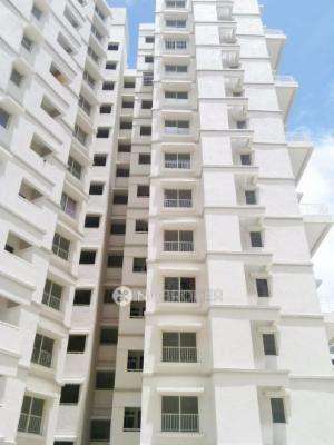 2 BHK Flat In The Lake District For Sale  In Yewalewadi 