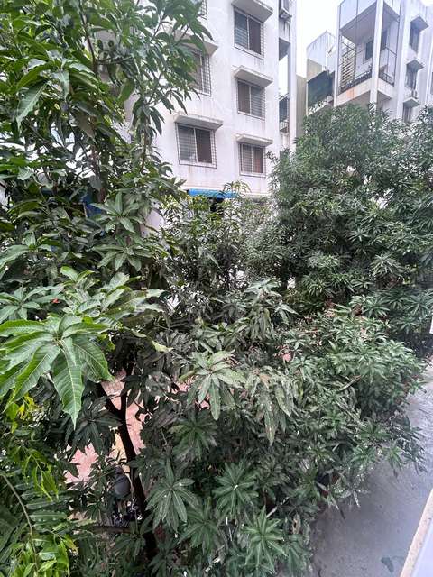 PG for Girls in Akurdi Railway Station