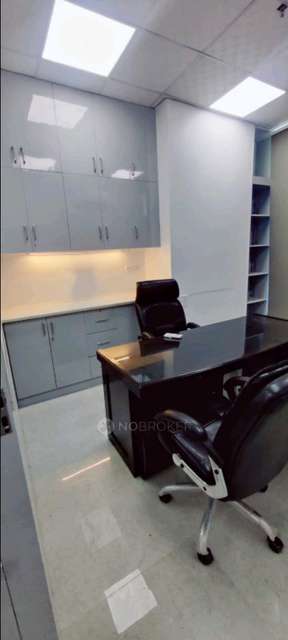 Office Space in Amrapali Dream Valley, Greater Noida for Rent 