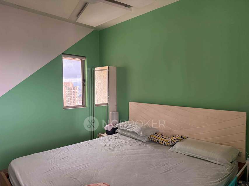 3 BHK Flat In Lodha Luxuria Priva For Sale  In Majiwada