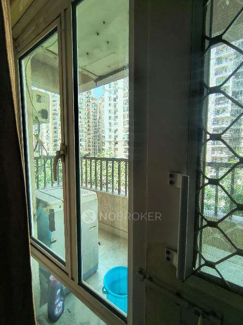 2 BHK Flat In Panchsheel Wellington For Sale  In Crossings Republik