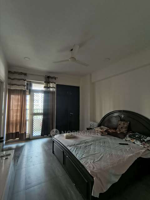 2 BHK Flat In Panchsheel Wellington For Sale  In Crossings Republik