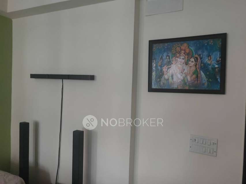 2 BHK Flat In Panchsheel Wellington For Sale  In Crossings Republik