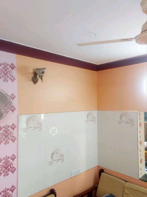 4 BHK House for Rent  In 16, Chinna Kuzhandai St, Chinna Kuzhandai, Perambur, Chennai, Tamil Nadu 600011, India