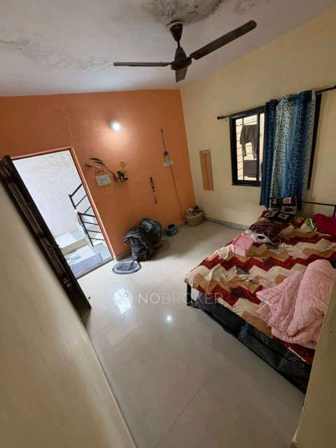 Single Room for Female In 1 BHK  In Vishrantwadi