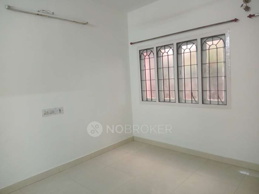 2 BHK Flat In Sree Ganesh Apartments, Kodambakkam For Sale  In Kodambakkam Power