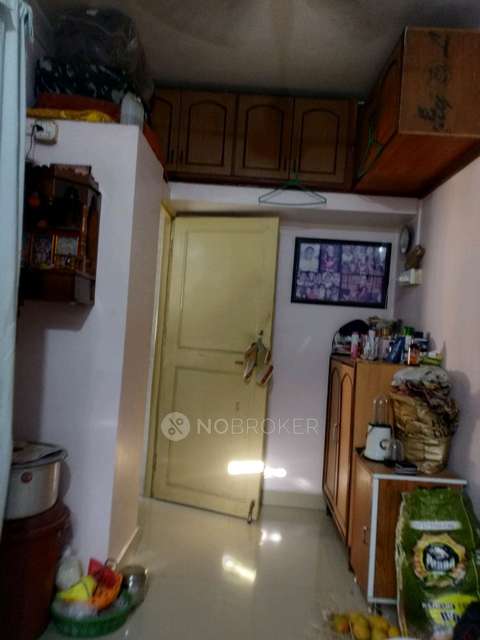 1 RK Flat In Manjula Chs For Sale  In Subhash Road