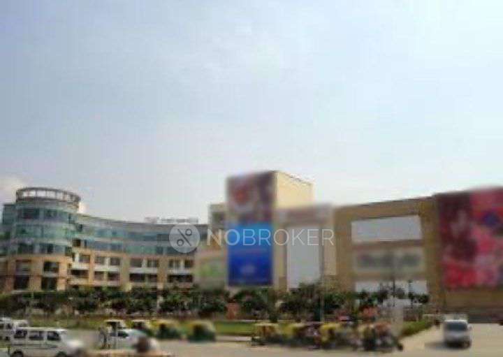 Shop in M G Road Metro Station, Gurgaon for sale 