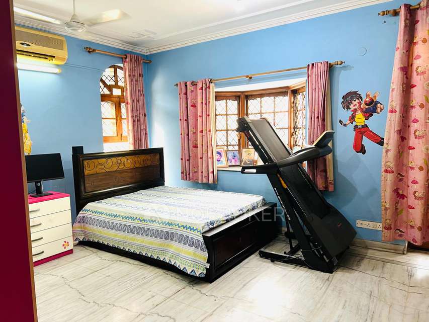4+ BHK House For Sale  In Sector 30 Noida
