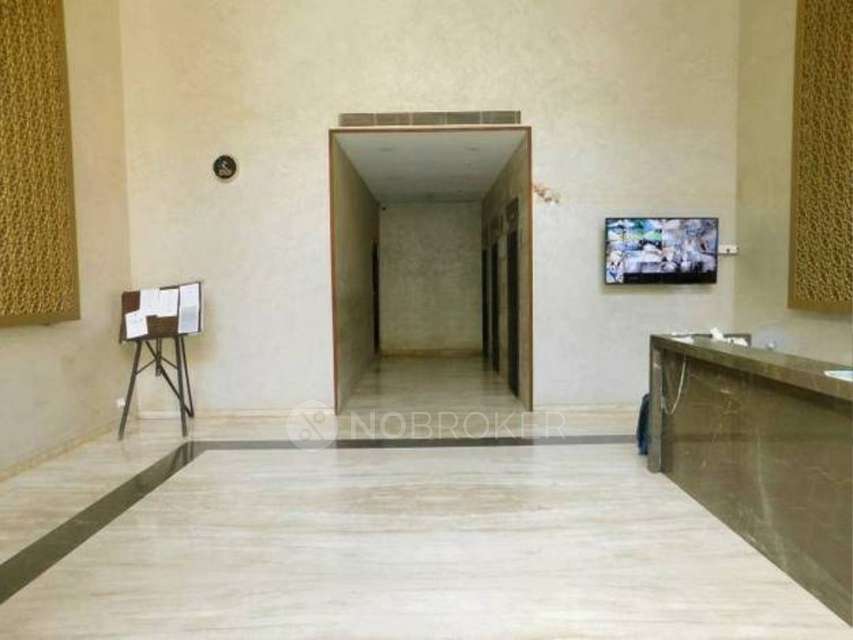 2 BHK Flat In Supreme 19 Lokhandwala Complex For Sale  In Andheri West