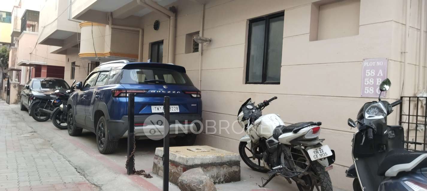 2 BHK Flat In Vishwa Srivasta For Sale  In Madipakkam