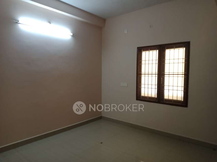 2 BHK Flat In Anjaneyaa Sivan, Keelkattalai,bajanai Koil Street For Sale  In Sithalapakkam