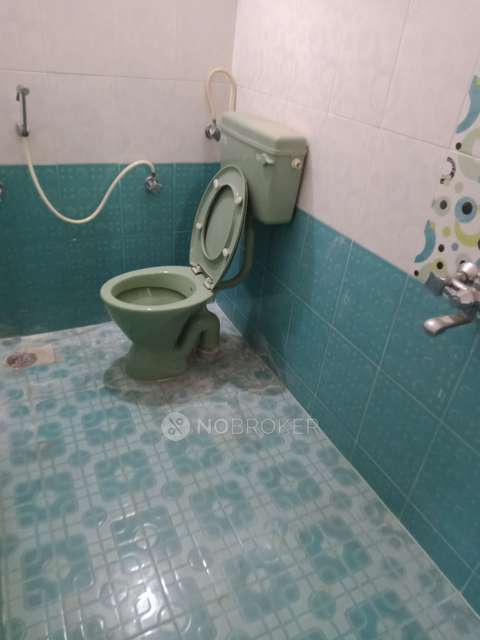 2 BHK Flat In Anjaneyaa Sivan, Keelkattalai,bajanai Koil Street For Sale  In Sithalapakkam