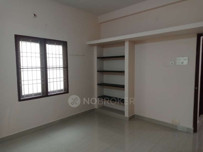 2 BHK Flat In Anjaneyaa Sivan, Keelkattalai,bajanai Koil Street For Sale  In Sithalapakkam
