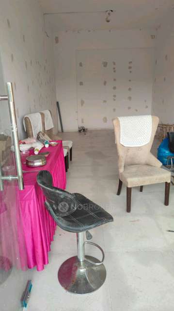 Shop in Zeta I, Greater Noida for Rent 