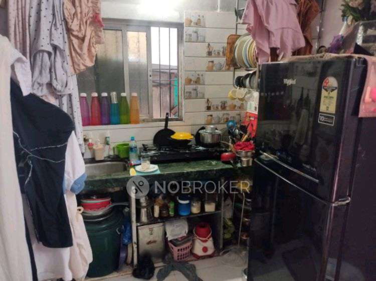 1 RK Flat In Zakki Mension For Sale  In Kurla 