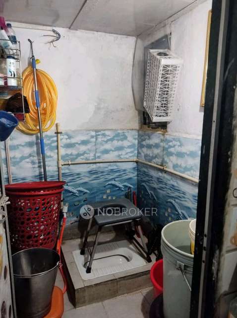 1 RK Flat In Zakki Mension For Sale  In Kurla 