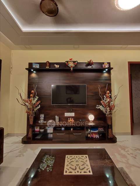 2 BHK Flat In Neel Sagar Society For Sale  In Mulund East