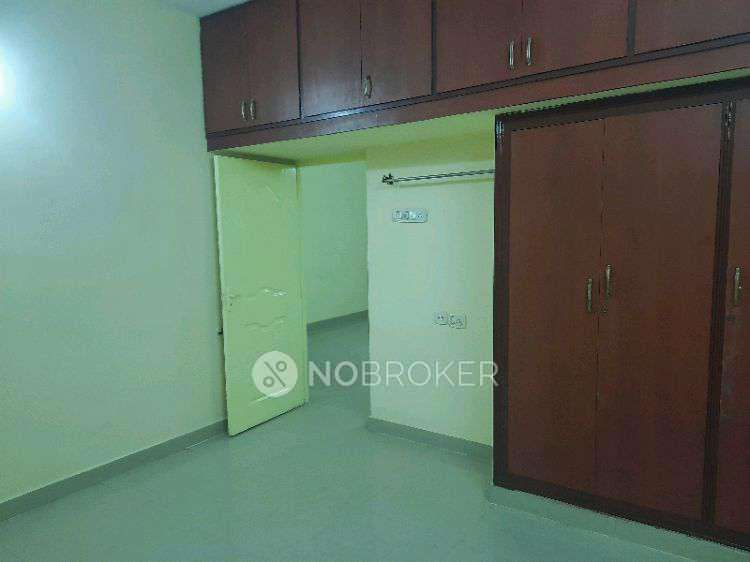1 BHK Flat In Sai Mudhalvan Apt For Sale  In  Adambakkam