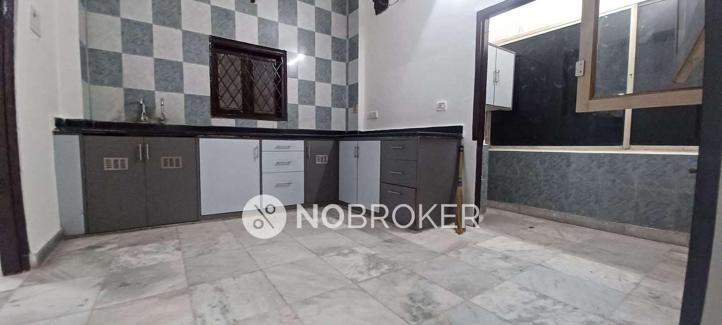 4+ BHK Flat In Mahalaxmi Apartments, Bowenpally For Sale  In Bowenpally