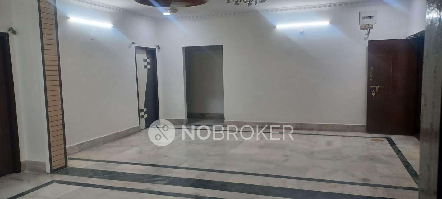 4+ BHK Flat In Mahalaxmi Apartments, Bowenpally For Sale  In Bowenpally