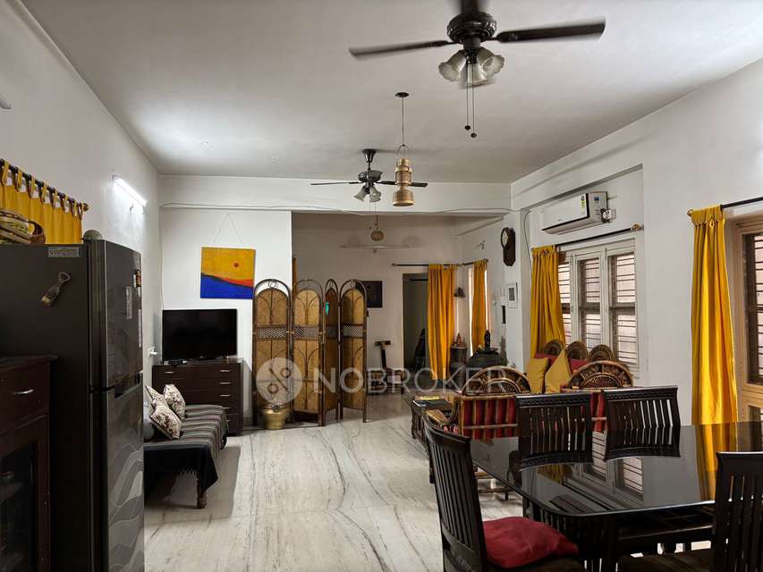 4+ BHK Flat For Sale  In Masab Tank