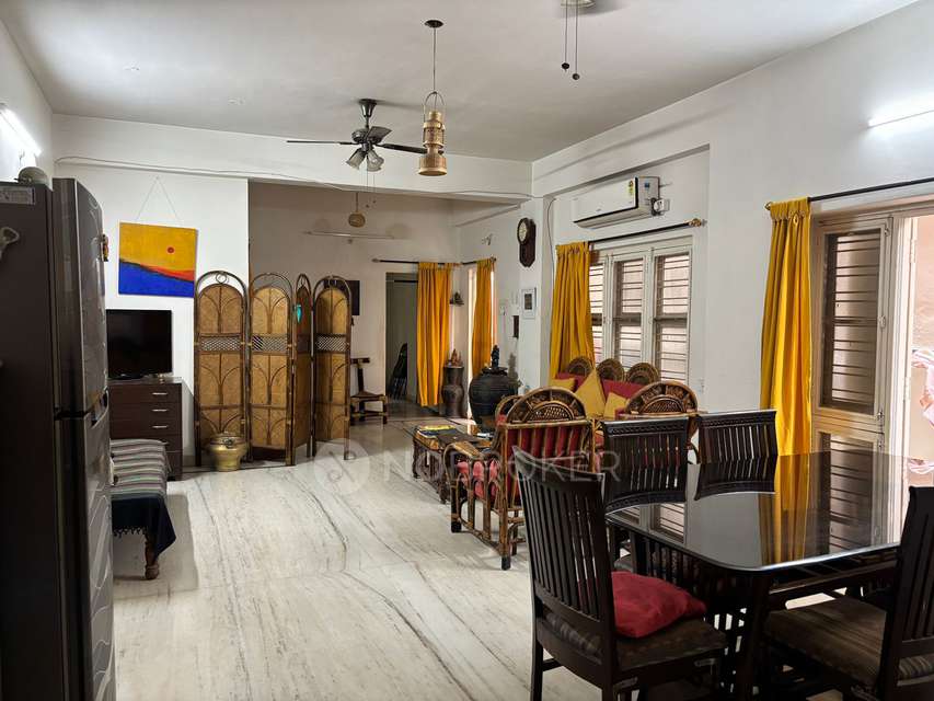 4+ BHK Flat For Sale  In Masab Tank